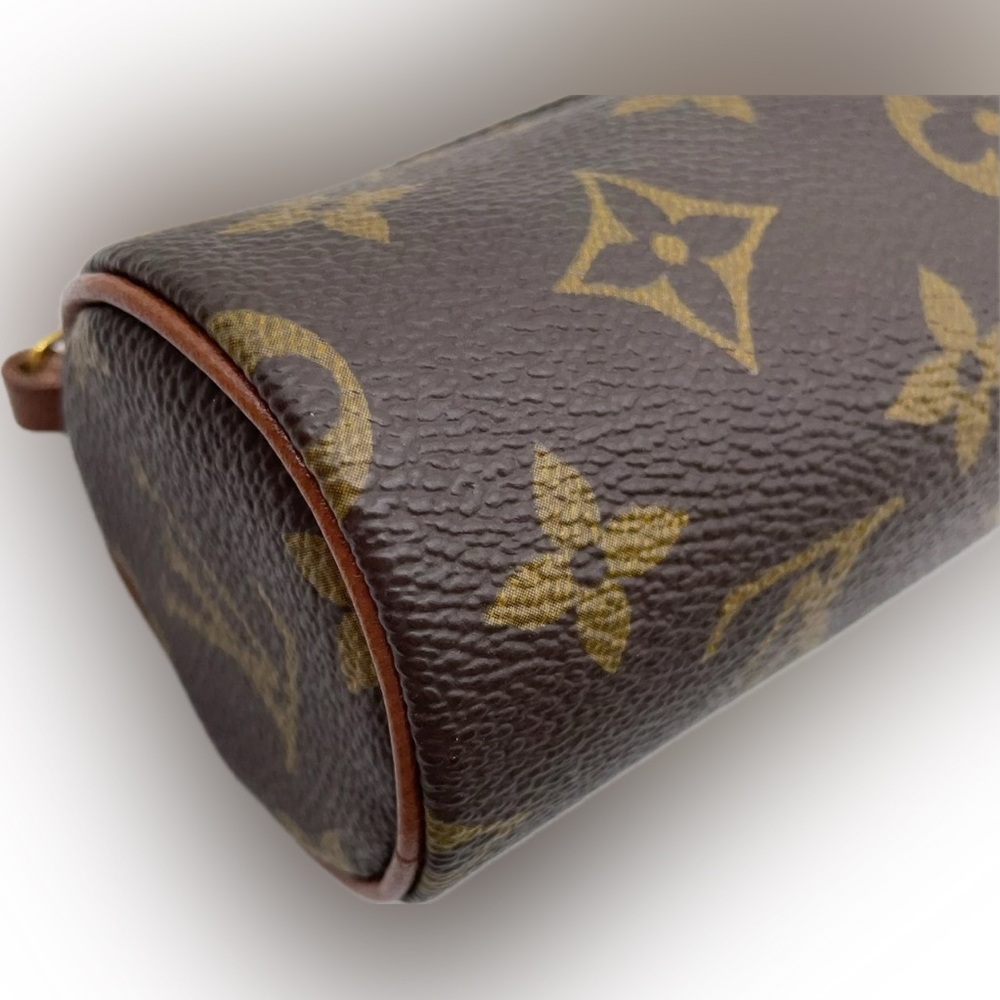 Louis Vuitton Monogram Papillon 30 Pouch Mini Bag - Picture 3 of 12